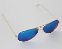 small, Sonnenbrille Aviator von Ray-Ban ist wohl die bekannteste Pilotenbrille von Ray-Ban; klassisch, zeitlos schön